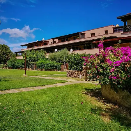 Porto Rotondo פורטו רוטונדו